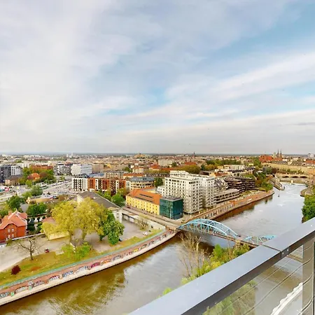 Family House By The River Odra -panoramic Terrace - 3room With 2 Separate Bedrooms And 2 Balconies By Wroapart-pl- Perfect For Family & Business アパート