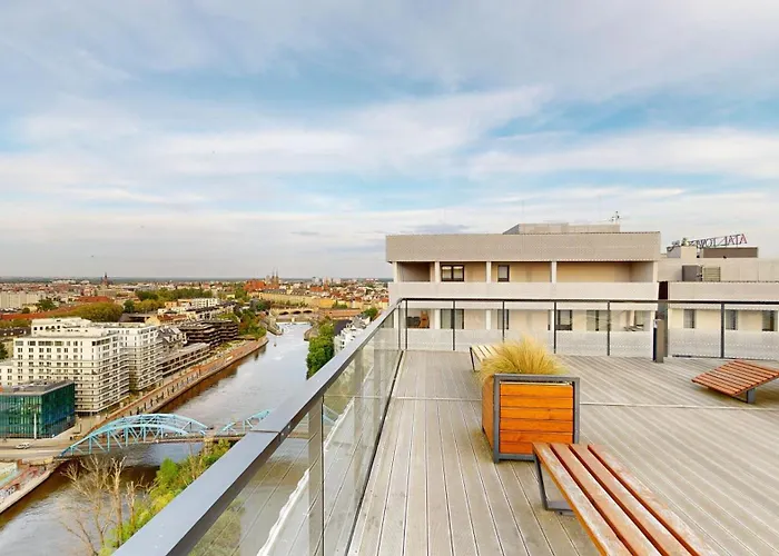 Apartman Family House By The River Odra -panoramic Terrace - 3room With 2 Separate Bedrooms And 2 Balconies By Wroapart-pl- Perfect For Family & Business