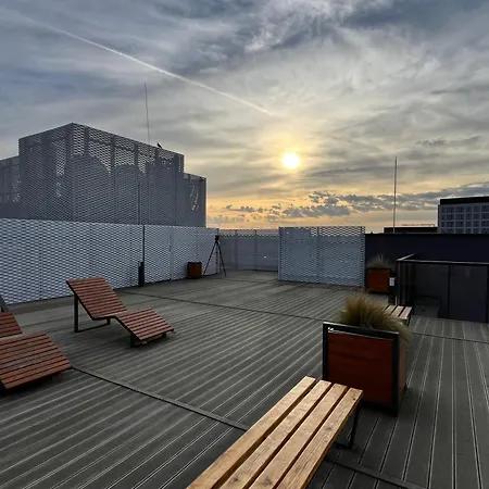 Family House By The River Odra -panoramic Terrace - 3room With 2 Separate Bedrooms And 2 Balconies By Wroapart-pl- Perfect For Family & Business Апартаменти