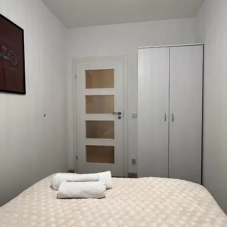 Family House By The River Odra -panoramic Terrace - 3room With 2 Separate Bedrooms And 2 Balconies By Wroapart-pl- Perfect For Family & Business *