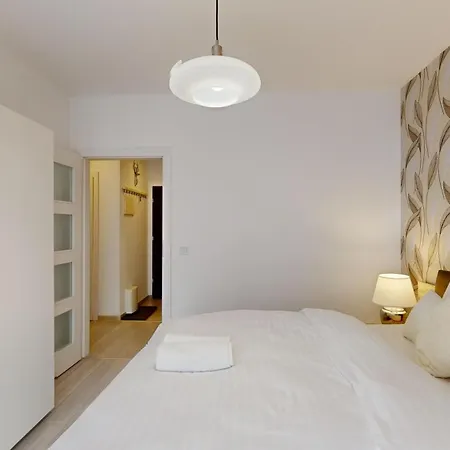 Апартаменти Family House By The River Odra -panoramic Terrace - 3room With 2 Separate Bedrooms And 2 Balconies By Wroapart-pl- Perfect For Family & Business