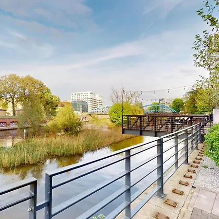 Family House By The River Odra -panoramic Terrace - 3room With 2 Separate Bedrooms And 2 Balconies By Wroapart-pl- Perfect For Family & Business Апартаменти