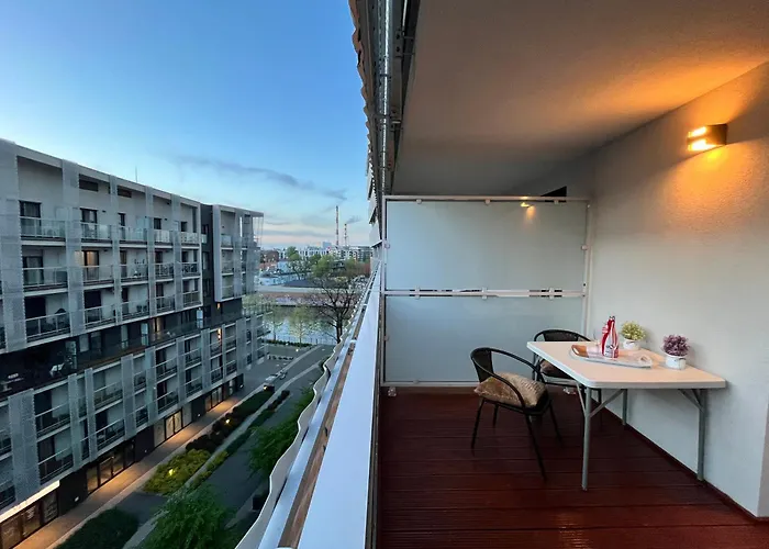 Family House By The River Odra -panoramic Terrace - 3room With 2 Separate Bedrooms And 2 Balconies By Wroapart-pl- Perfect For Family & Business Appartement